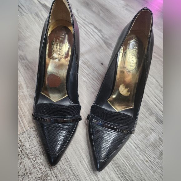 Ted Baker Black Leather Stiletto Heels with Pointed Toe Size 37 - Picture 3 of 12